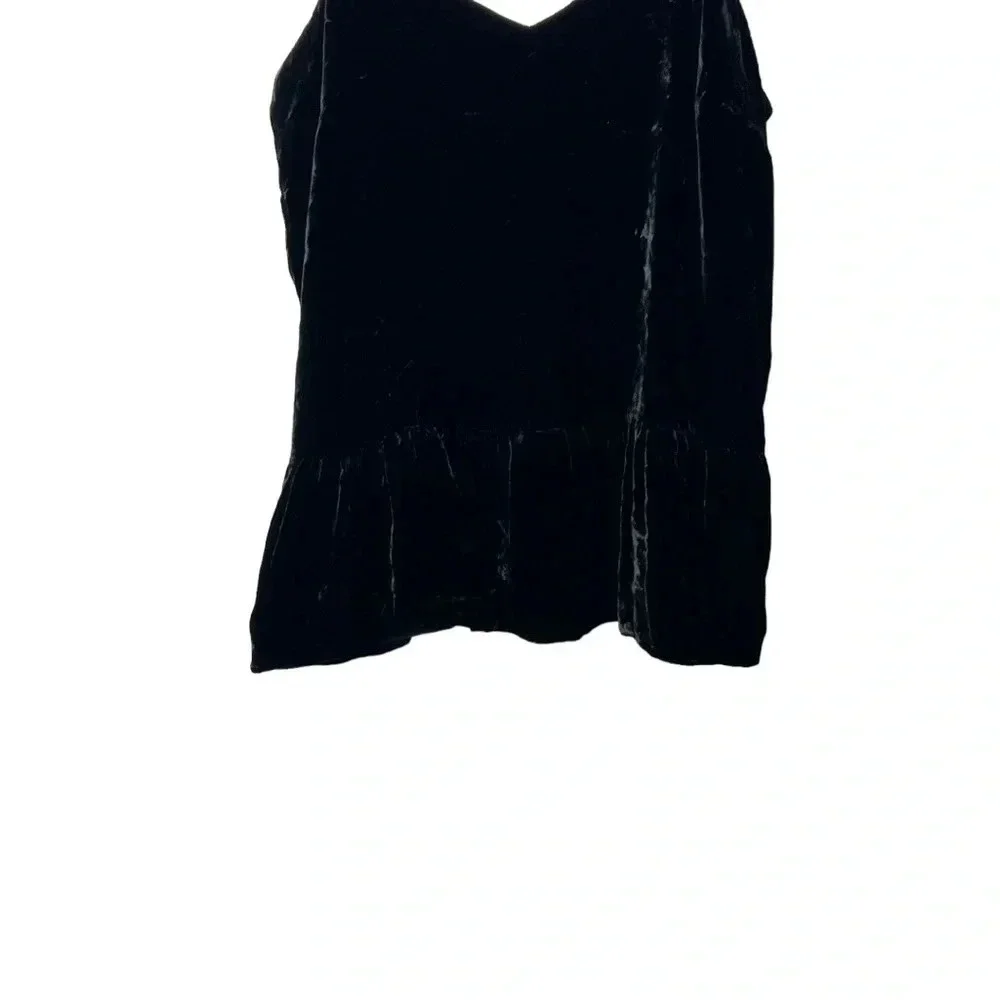 1753. J.CREW SPAGHETTI STRAPS VELVET PEPLUM TOP SIZE 2‎ BLACK IN COLOR V NECK